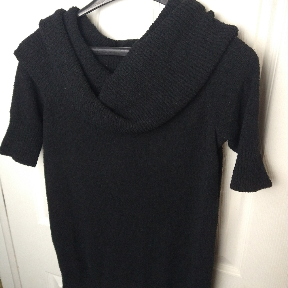 LOFT  petites black cowl neck knitted short sleeve sweater. size SP - Picture 2 of 9